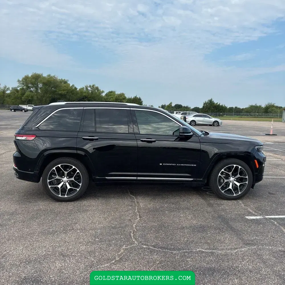 2023 Jeep Grand Cherokee Summit Reserve