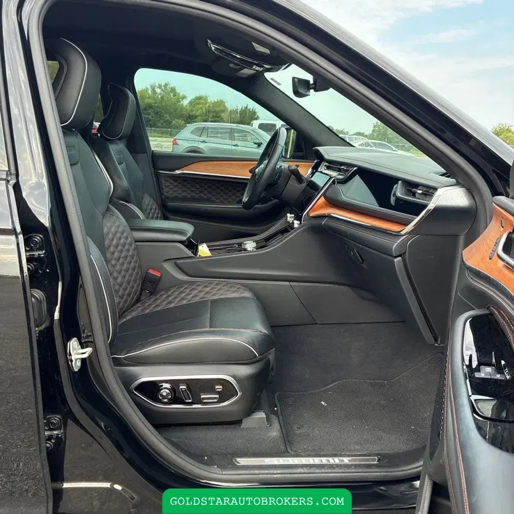 2023 Jeep Grand Cherokee Summit Reserve