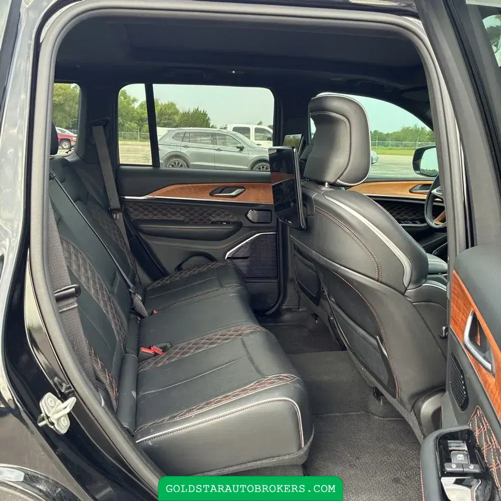 2023 Jeep Grand Cherokee Summit Reserve