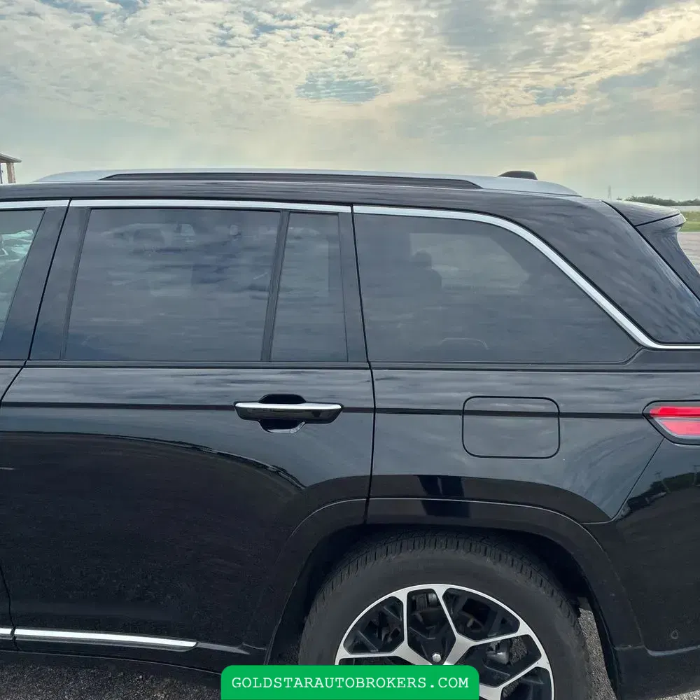 2023 Jeep Grand Cherokee Summit Reserve