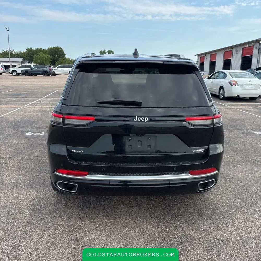 2023 Jeep Grand Cherokee Summit Reserve