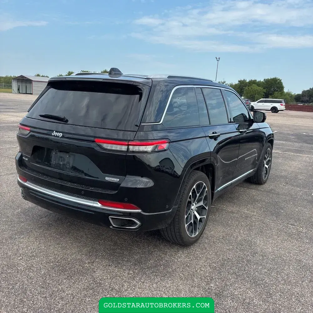 2023 Jeep Grand Cherokee Summit Reserve