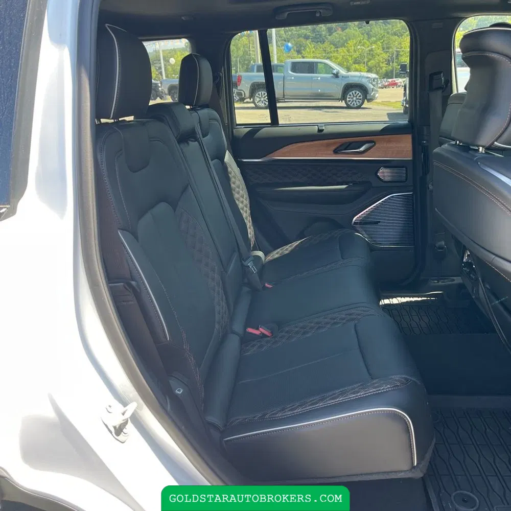 2024 Jeep Grand Cherokee Summit Reserve