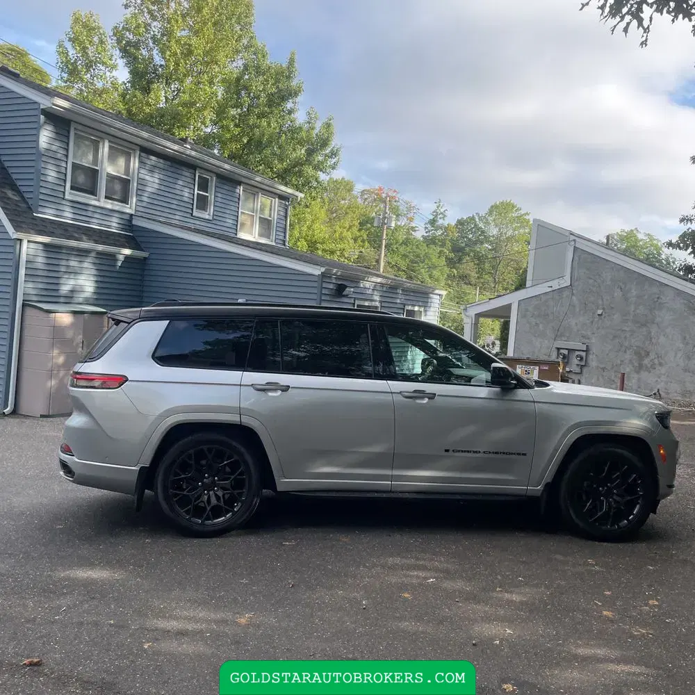2023 Jeep Grand Cherokee L Summit Reserve