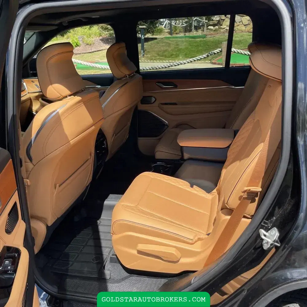 2023 Jeep Grand Cherokee L Summit Reserve