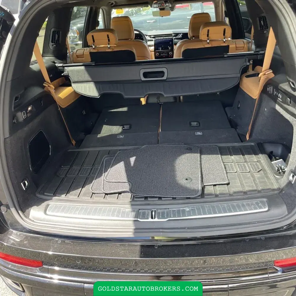 2023 Jeep Grand Cherokee L Summit Reserve
