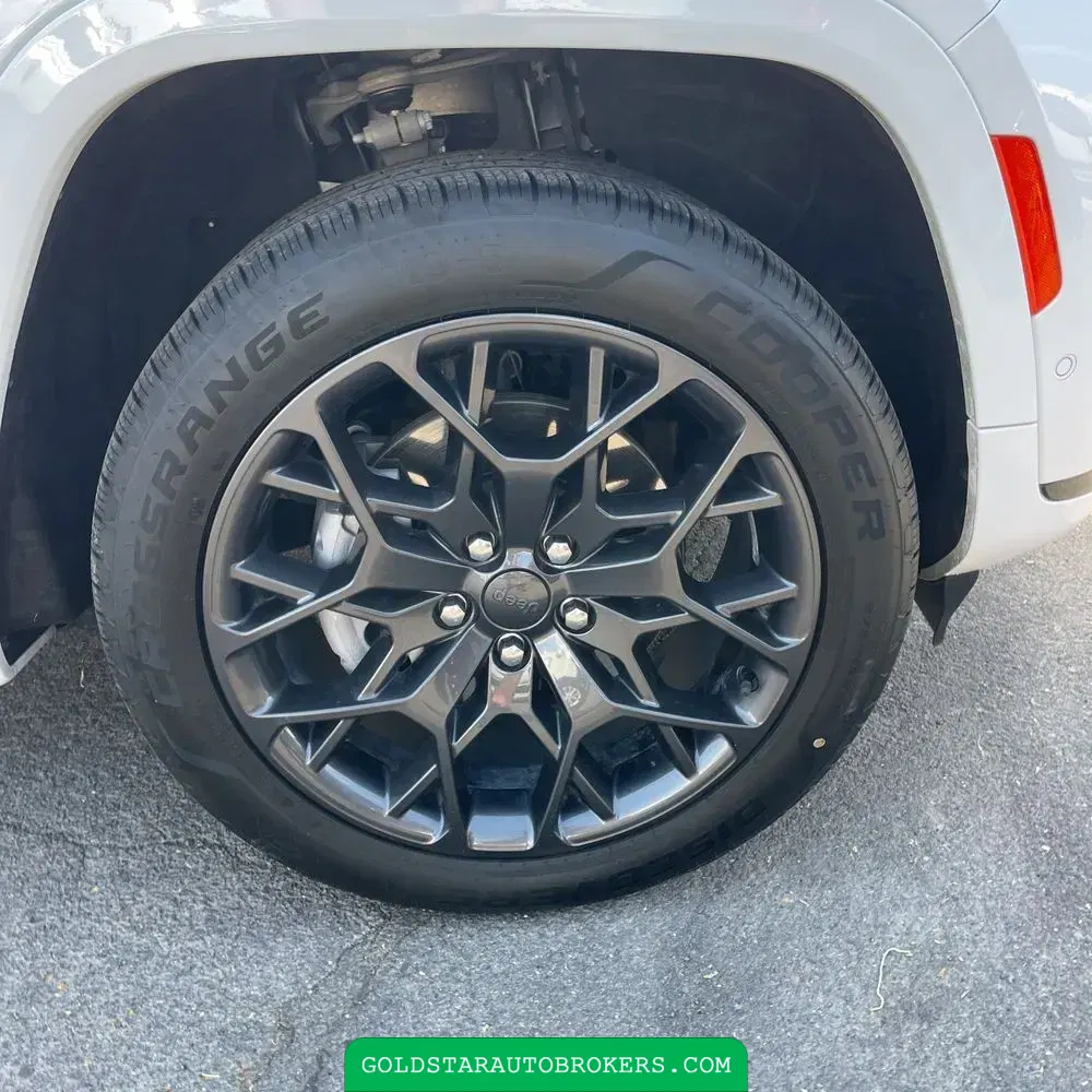 2023 Jeep Grand Cherokee L Summit
