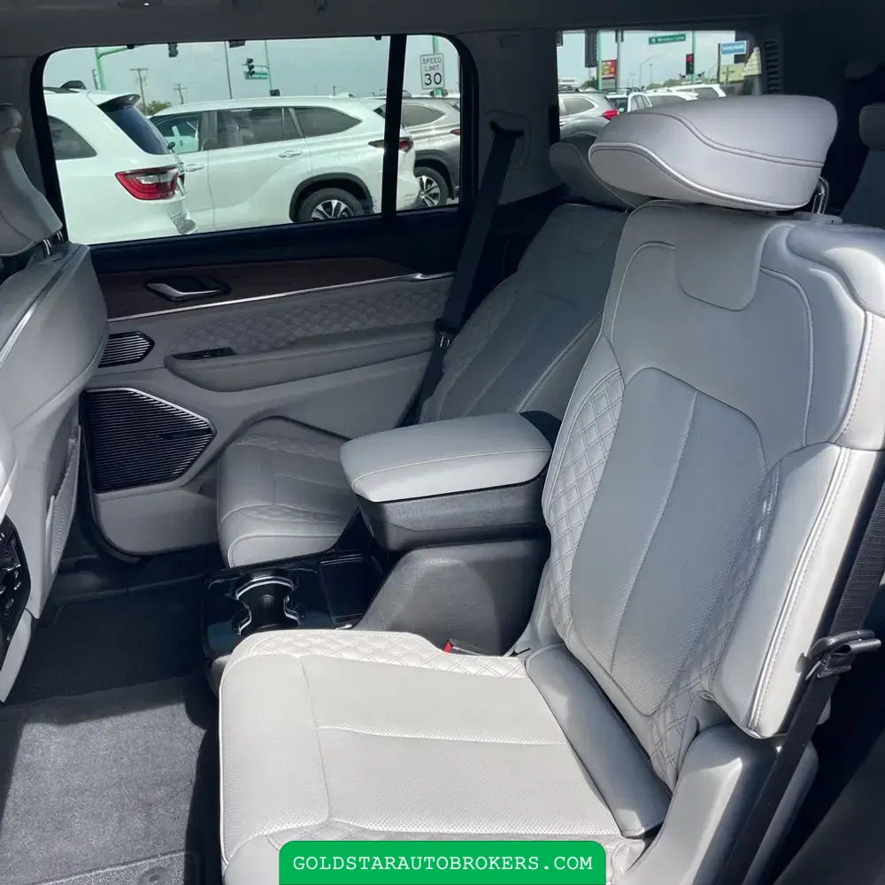 2023 Jeep Grand Cherokee L Summit