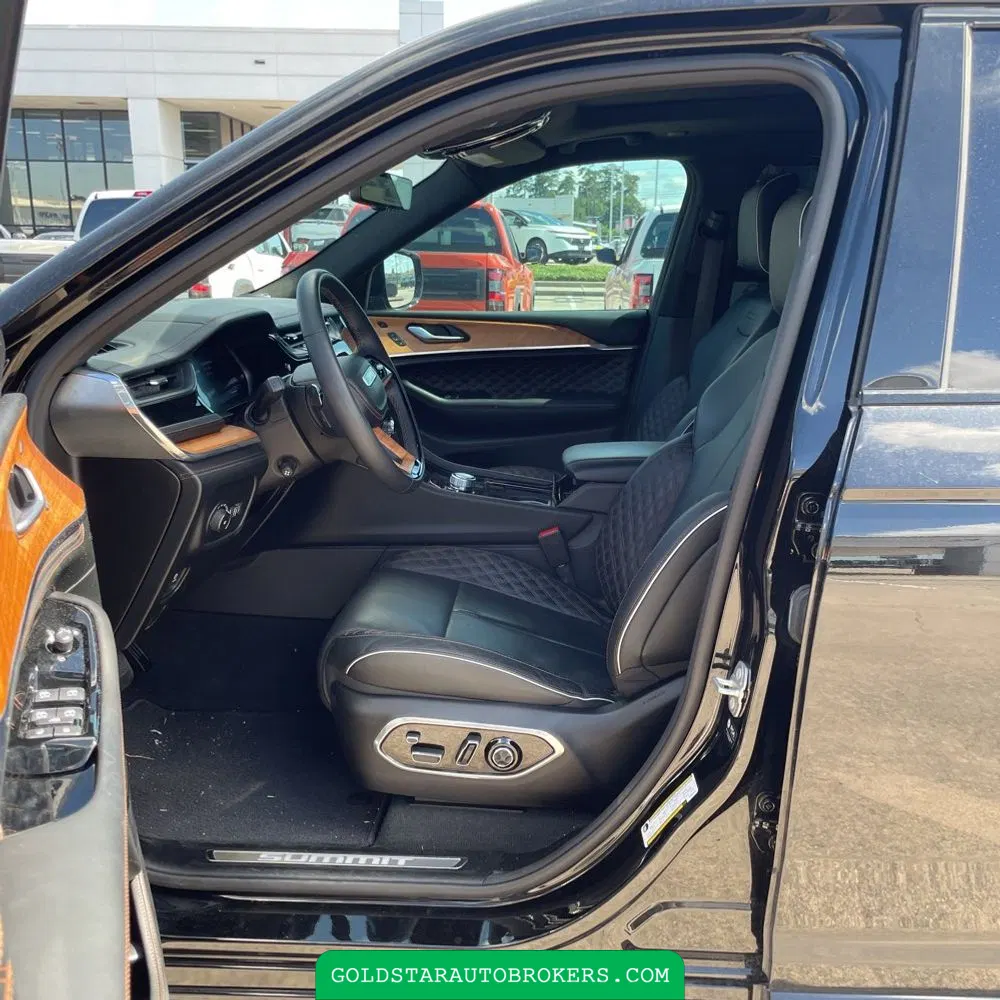 2023 Jeep Grand Cherokee L Summit Reserve