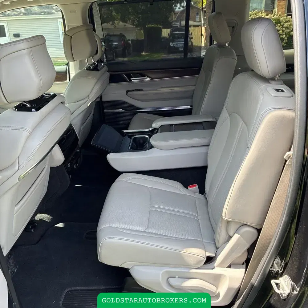 2024 Jeep Grand Wagoneer L Base