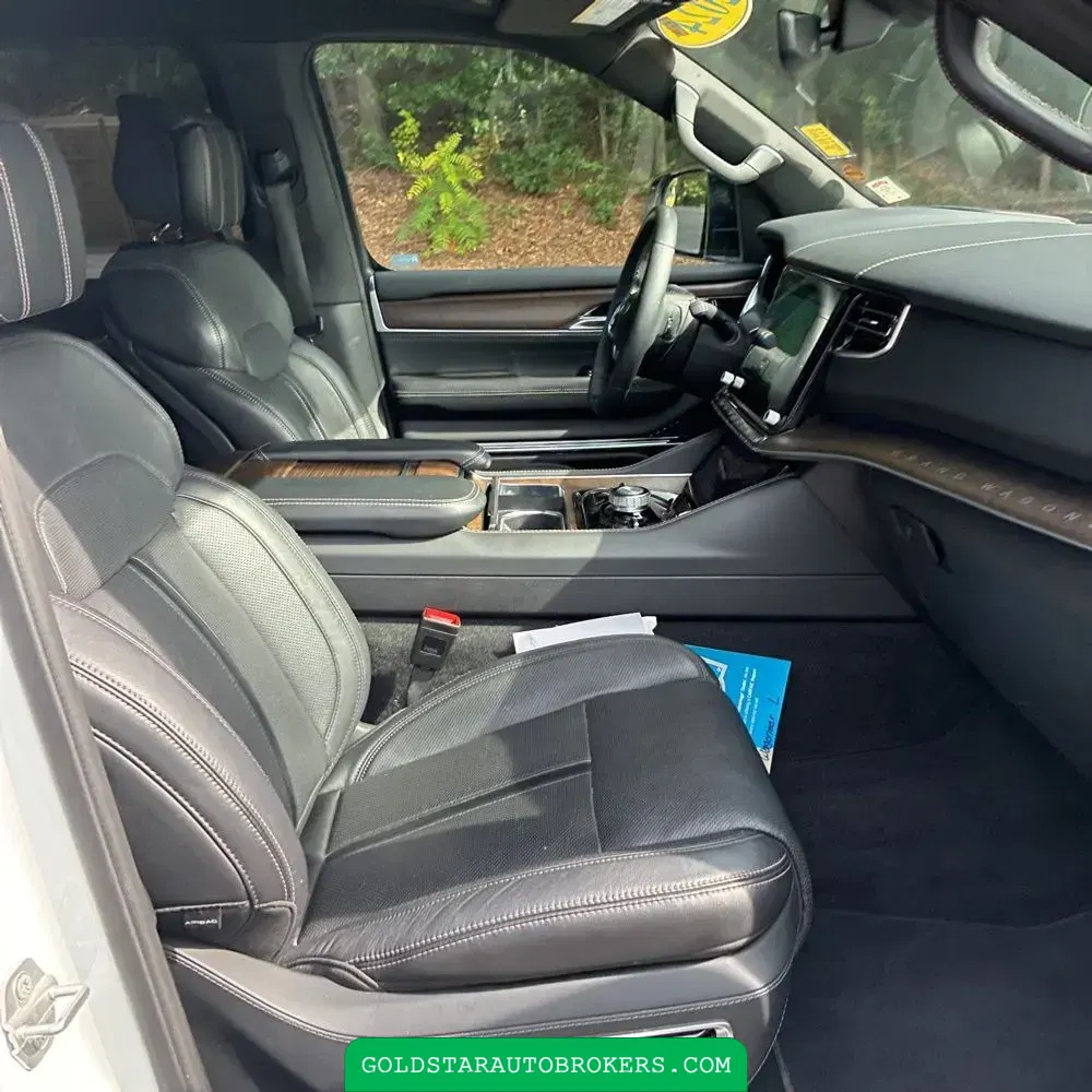 2024 Jeep Grand Wagoneer L Base