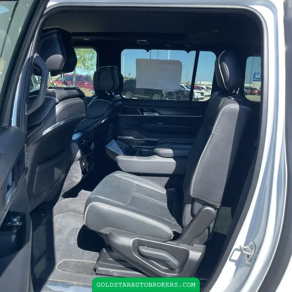 2024 Jeep Grand Wagoneer L Obsidian