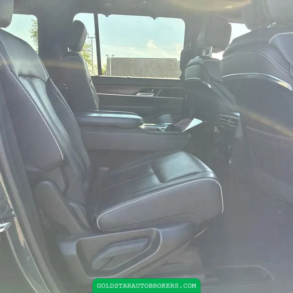 2023 Jeep Grand Wagoneer L Series II
