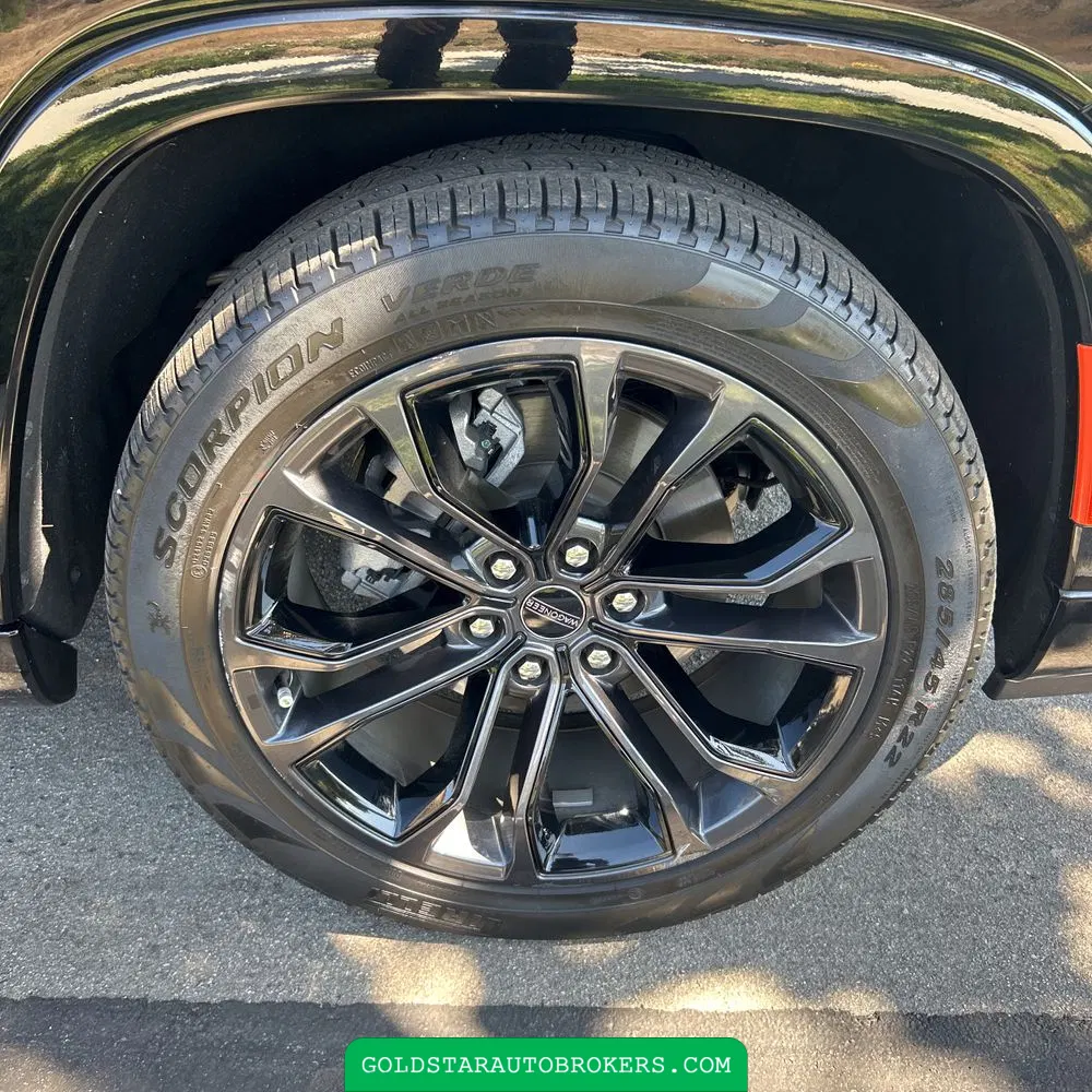 2023 Jeep Grand Wagoneer L Series III