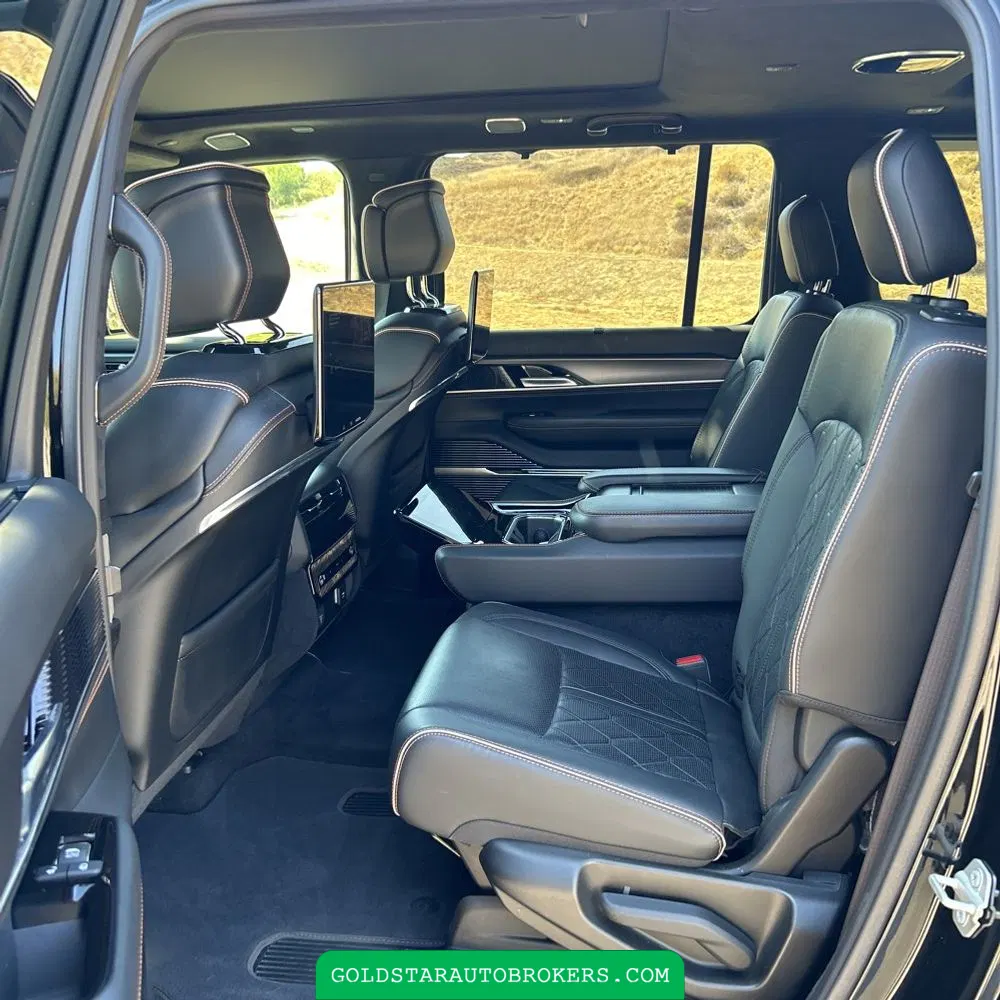 2023 Jeep Grand Wagoneer L Series III