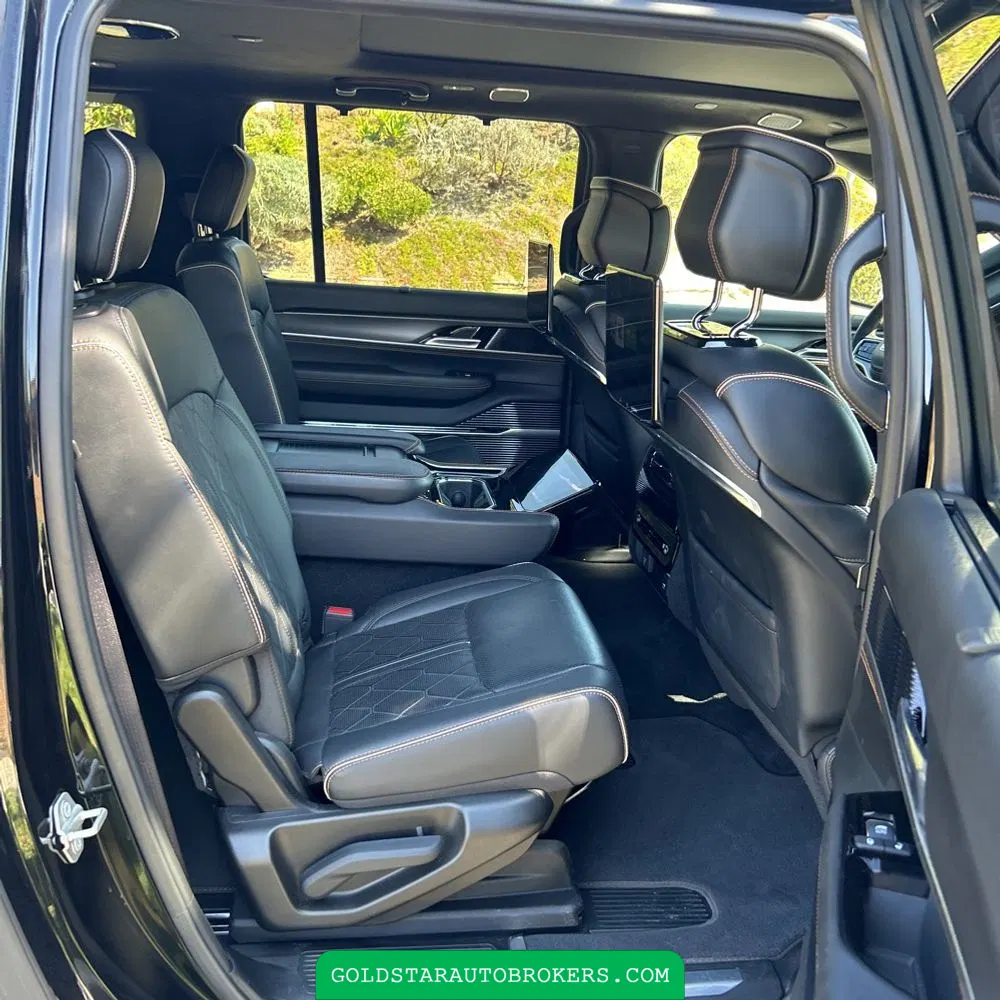 2023 Jeep Grand Wagoneer L Series III