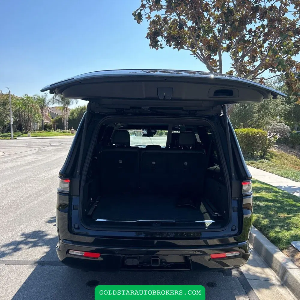 2023 Jeep Grand Wagoneer L Series III