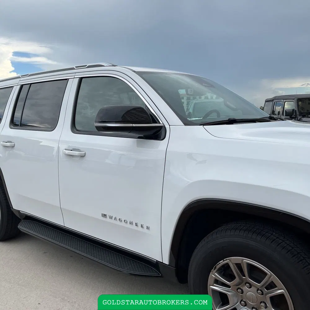 2023 Jeep Wagoneer Base