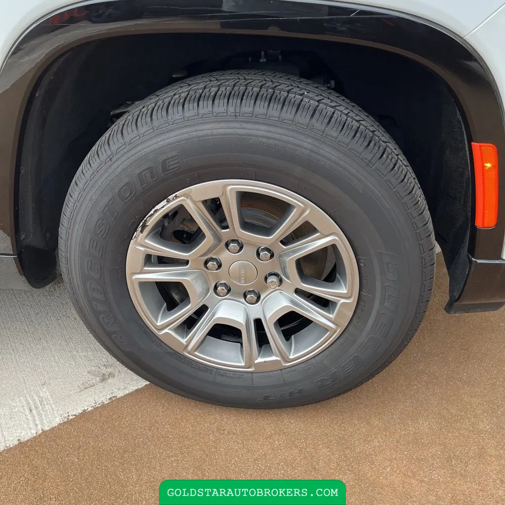 2023 Jeep Wagoneer Base