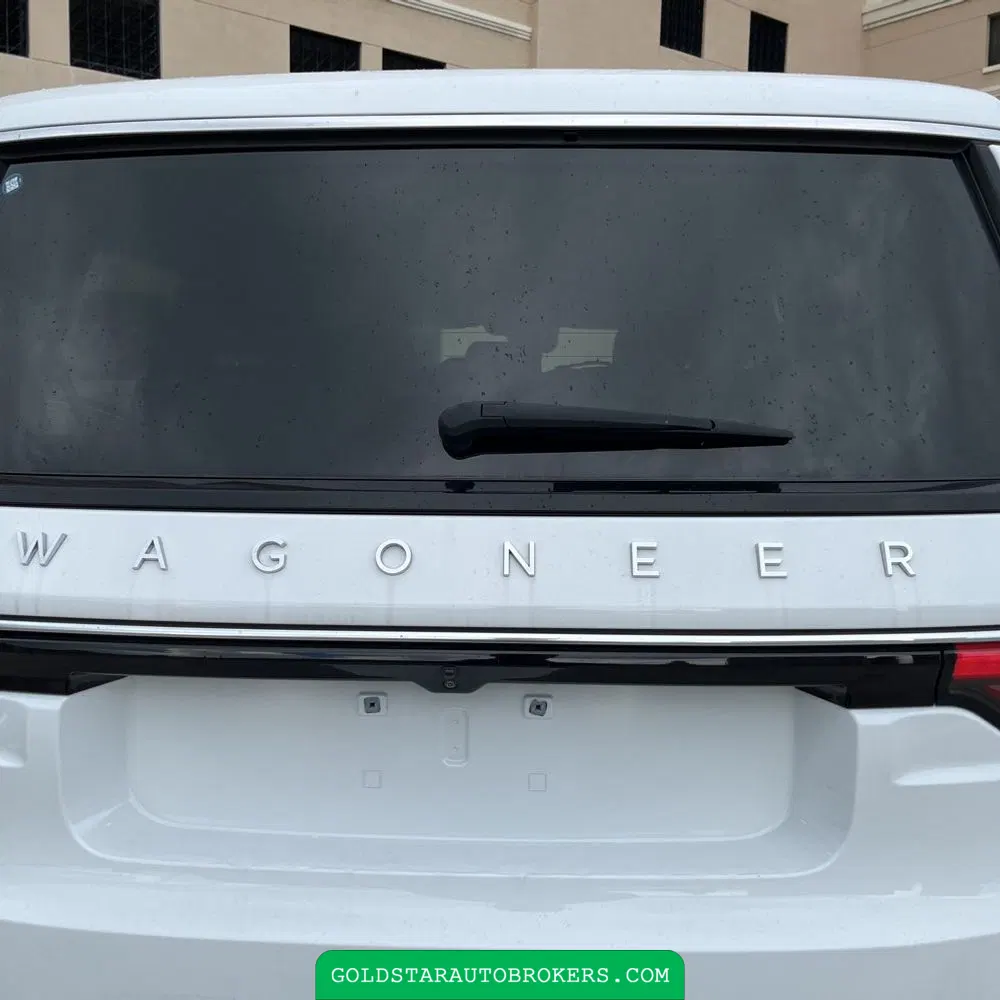 2023 Jeep Wagoneer Base