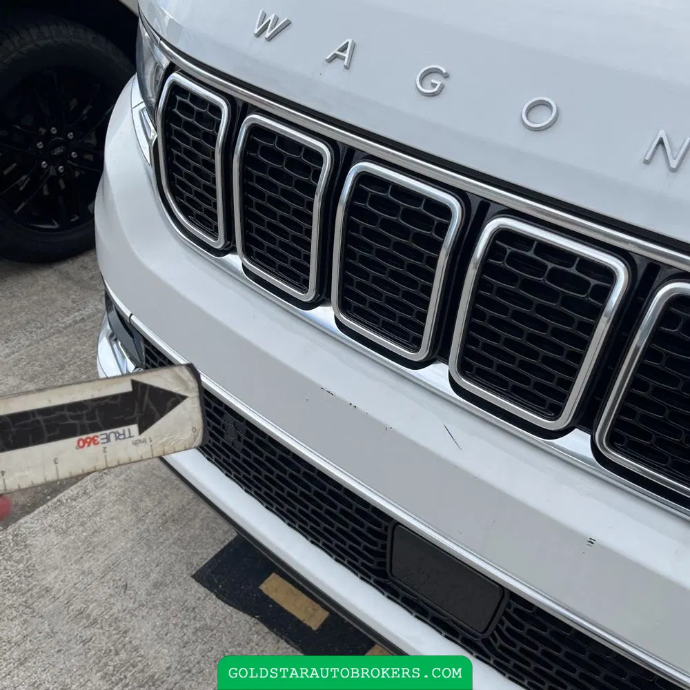 2023 Jeep Wagoneer Base