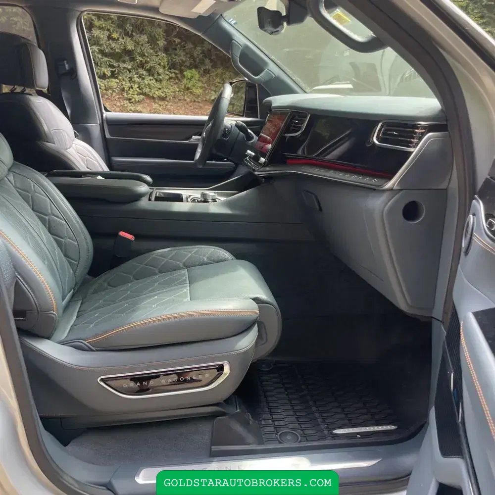 2023 Jeep Grand Wagoneer Series III 4D SUV 4WD