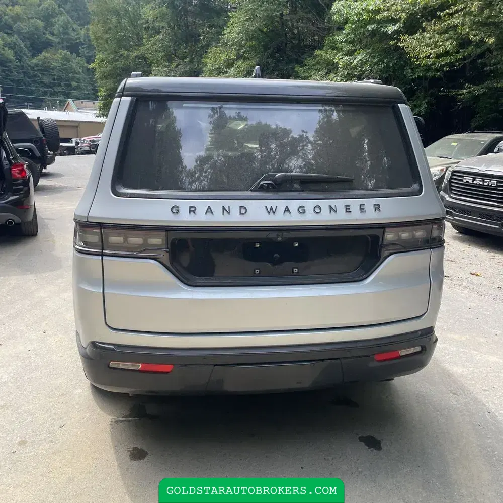 2023 Jeep Grand Wagoneer Series III 4D SUV 4WD