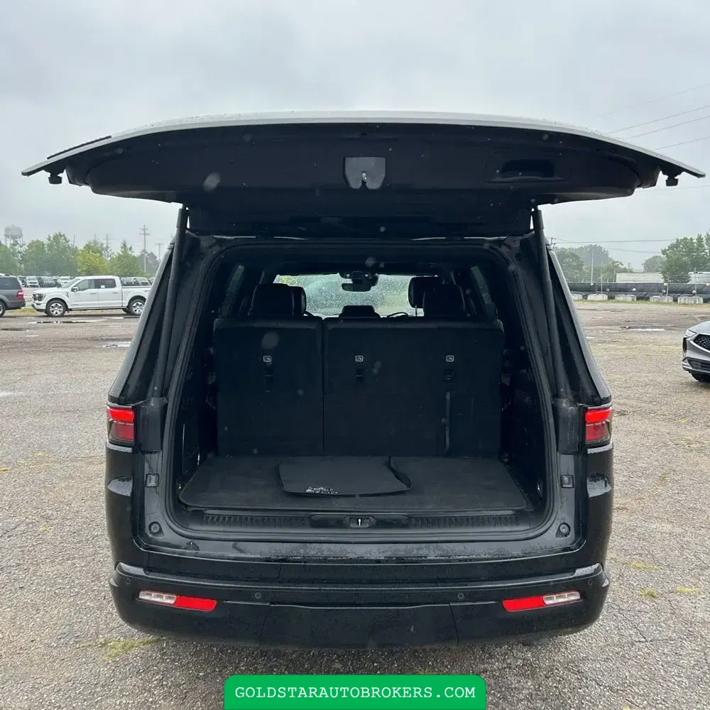 2023 Jeep Wagoneer Series II