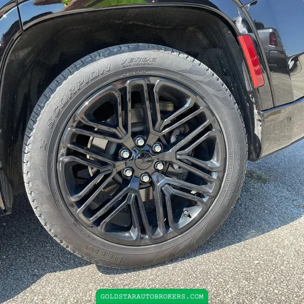 2024 Jeep Wagoneer Carbide