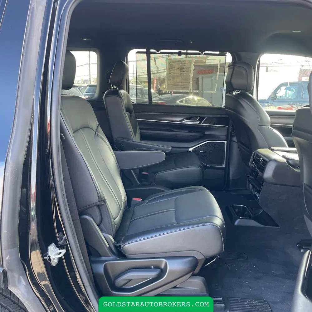 2023 Jeep Wagoneer Series III