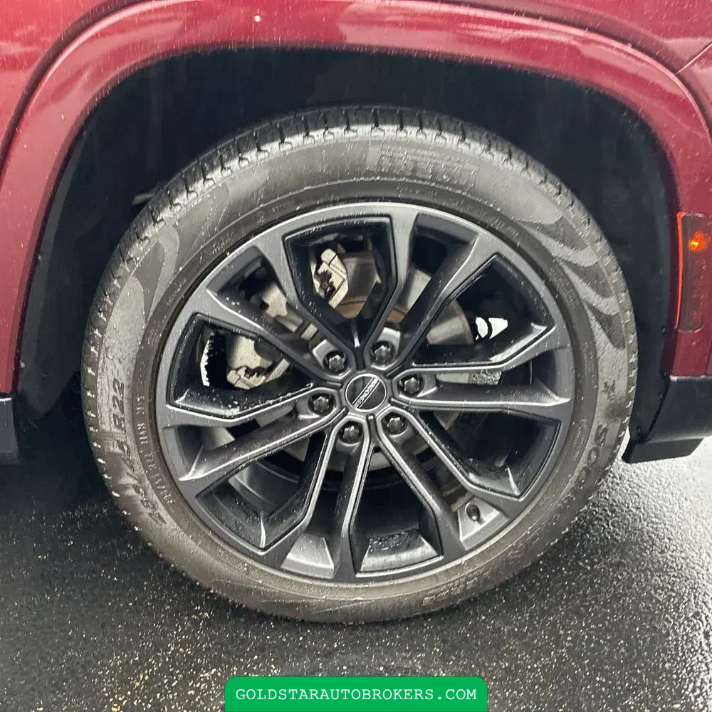 2023 Jeep Grand Wagoneer Base