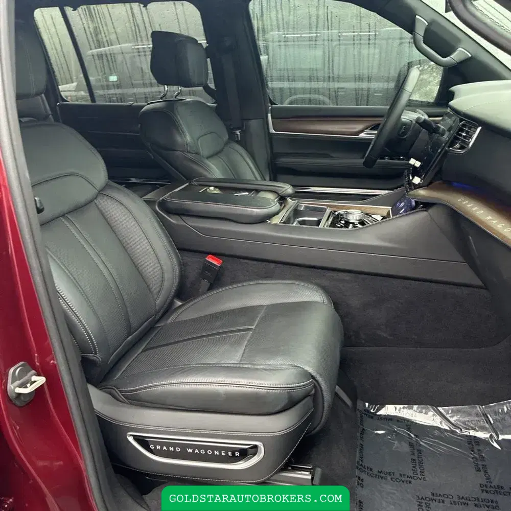 2023 Jeep Grand Wagoneer Base