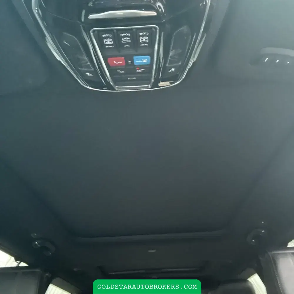 2023 Jeep Grand Wagoneer Base