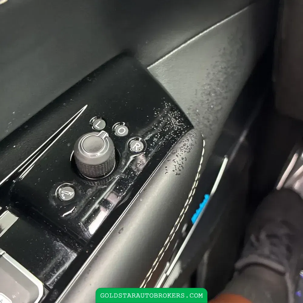 2023 Jeep Grand Wagoneer Base