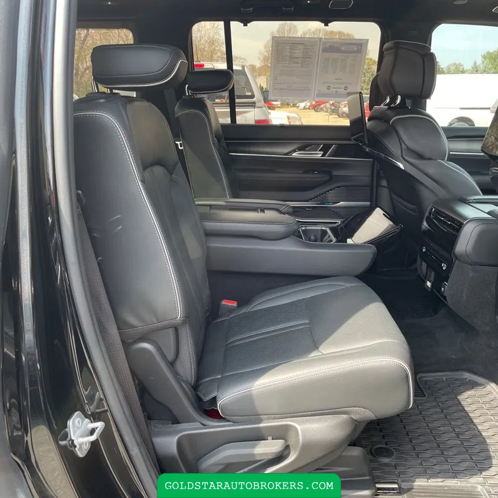 2022 Jeep Grand Wagoneer Obsidian
