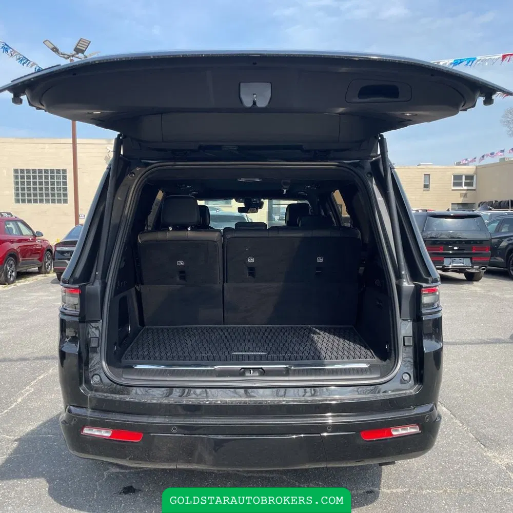 2022 Jeep Grand Wagoneer Obsidian