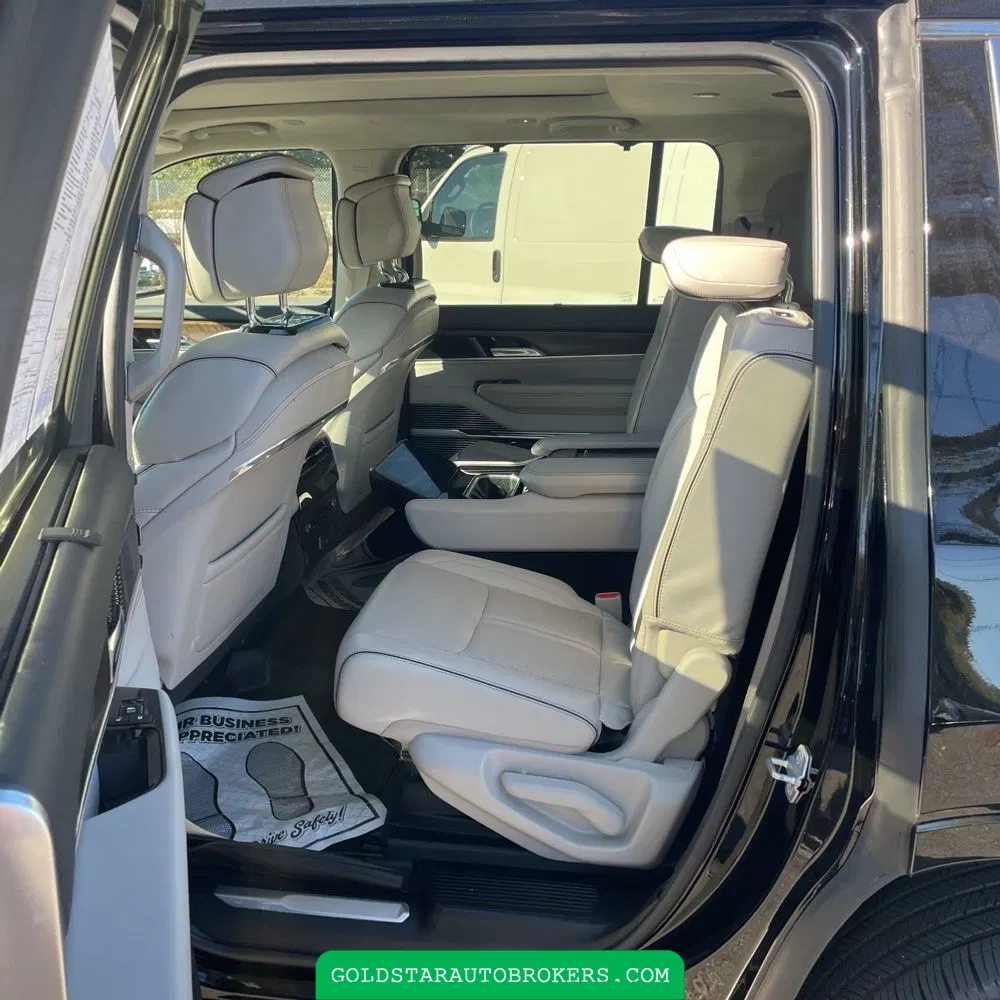 2022 Jeep Grand Wagoneer Series II