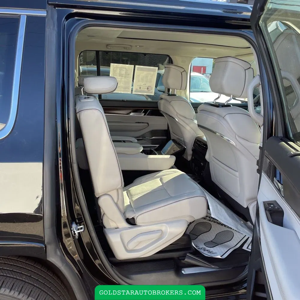 2022 Jeep Grand Wagoneer Series II