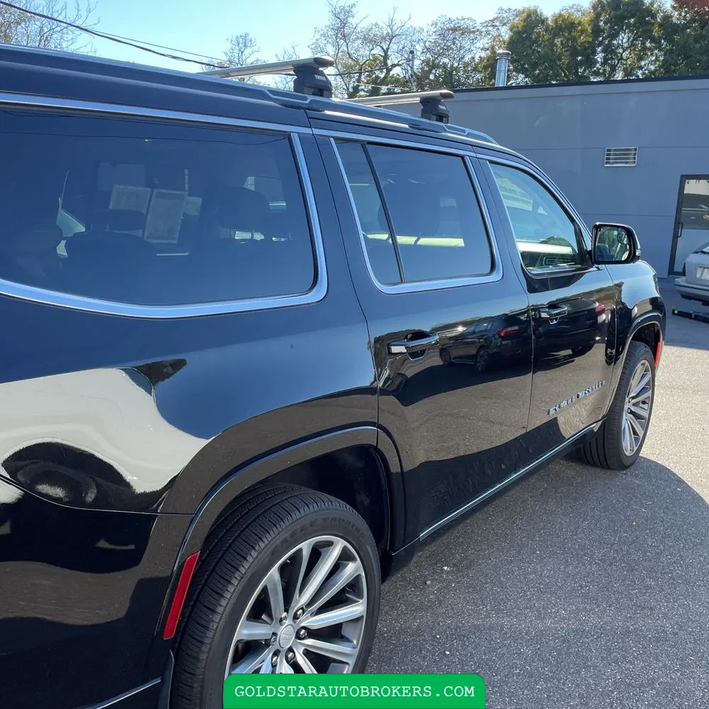 2022 Jeep Grand Wagoneer Series II