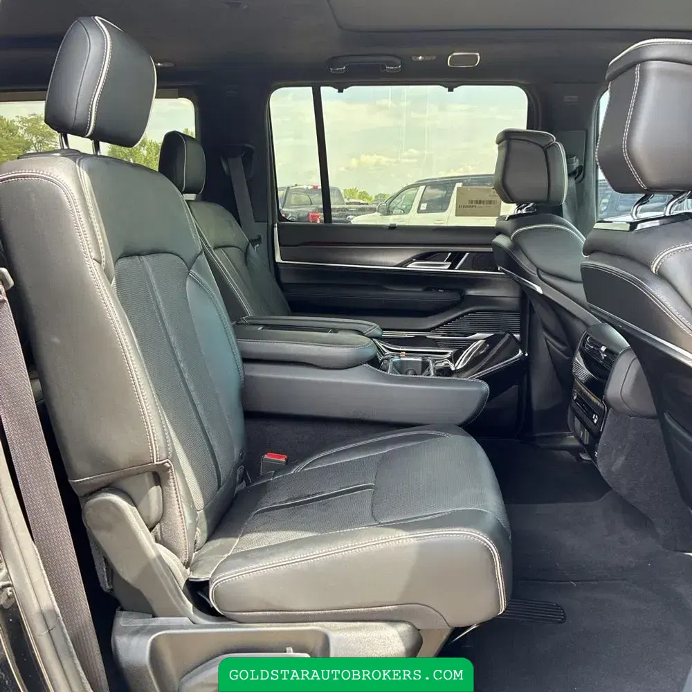 2023 Jeep Grand Wagoneer Series II Obsidian