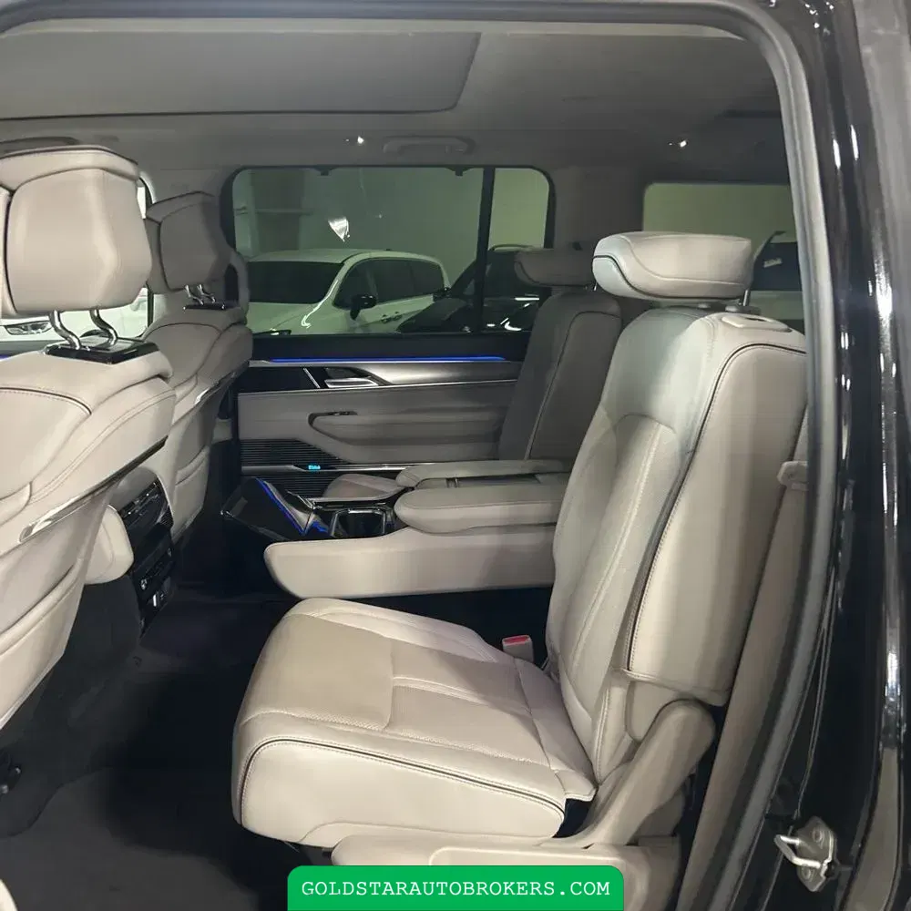 2023 Jeep Grand Wagoneer Series II