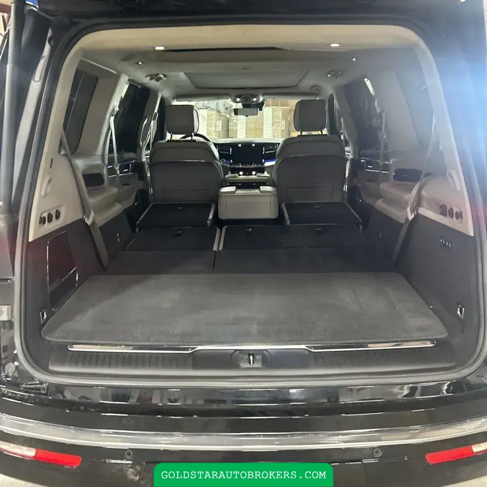 2023 Jeep Grand Wagoneer Series II