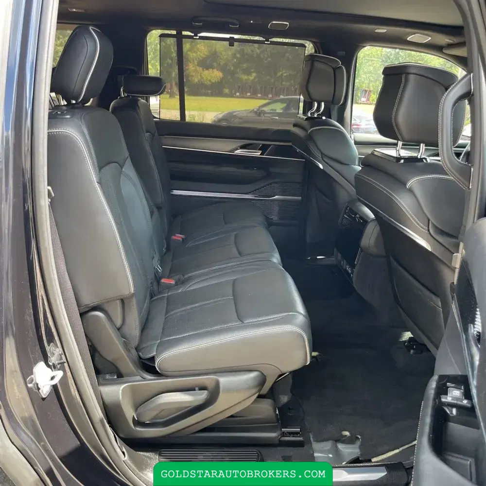 2023 Jeep Grand Wagoneer Obsidian