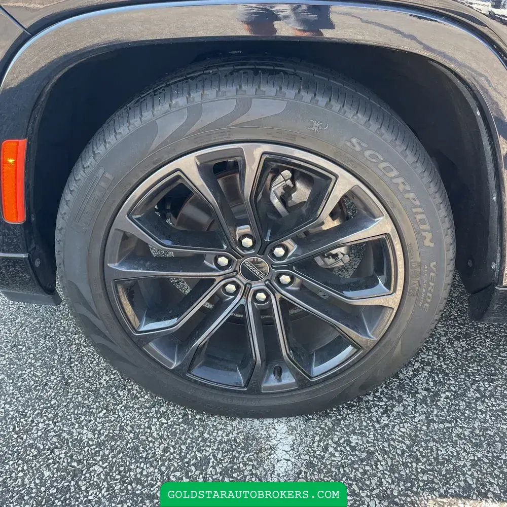 2023 Jeep Grand Wagoneer Obsidian