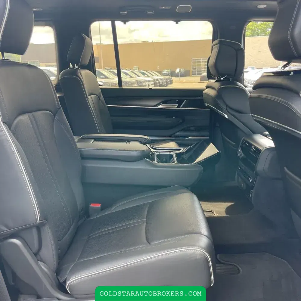 2024 Jeep Grand Wagoneer Obsidian