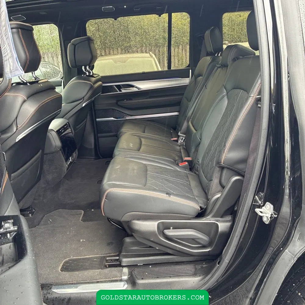 2022 Jeep Grand Wagoneer Series III