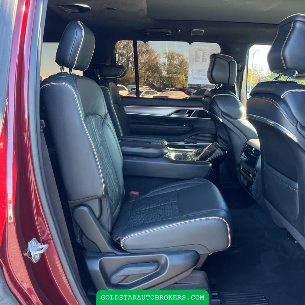 2023 Jeep Grand Wagoneer Series III