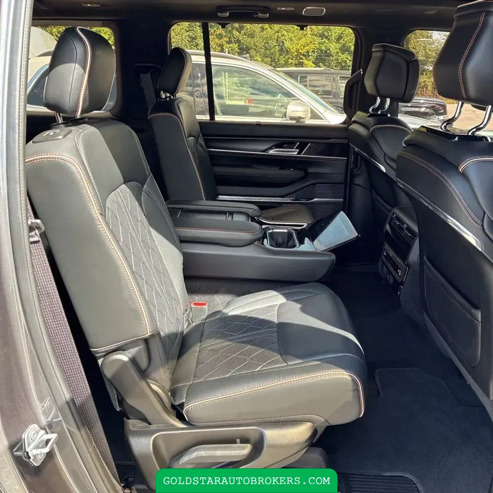 2024 Jeep Grand Wagoneer Series III Obsidian