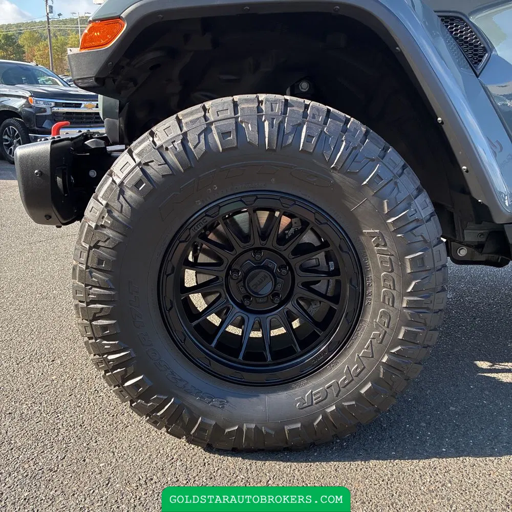2025 Jeep Gladiator Mojave X