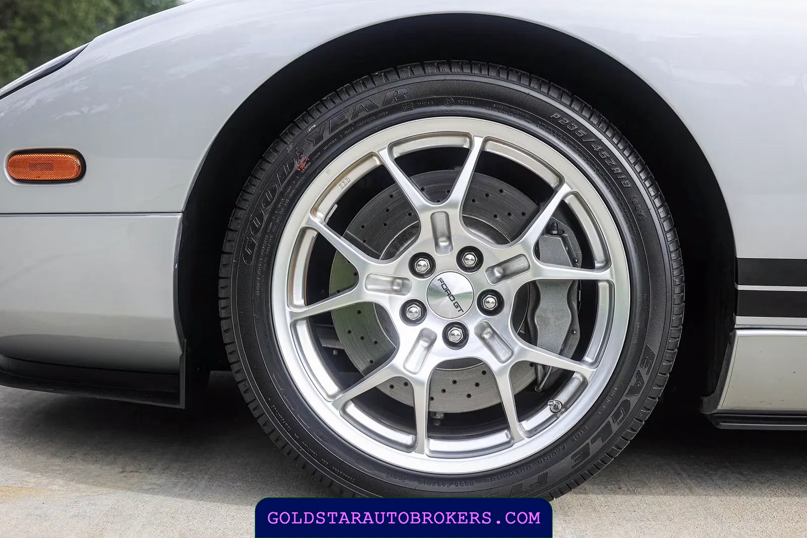 2005 Ford GT